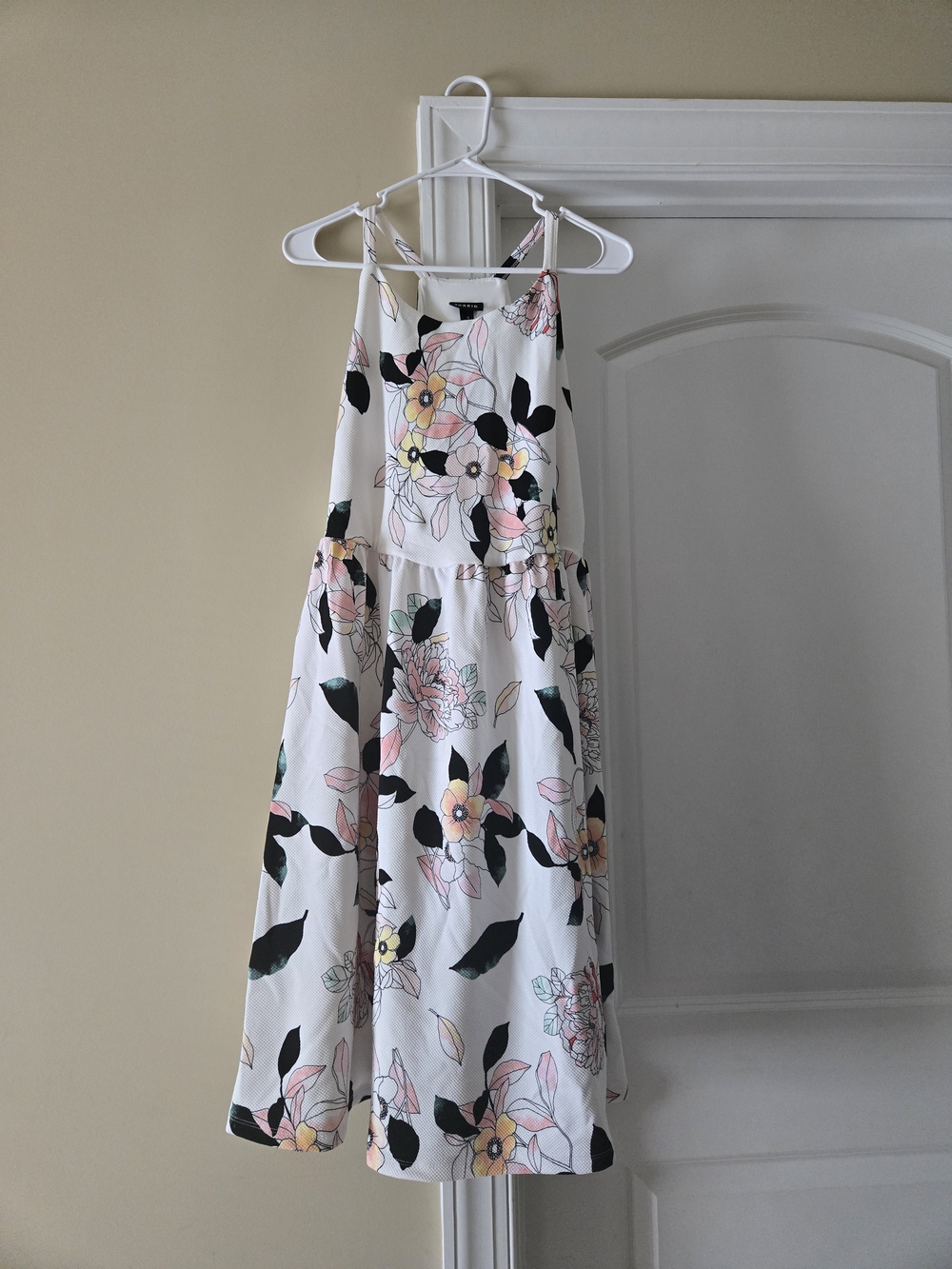 Torrid Size 1 Womans Floral Print White Sleeveless Dress, NWT